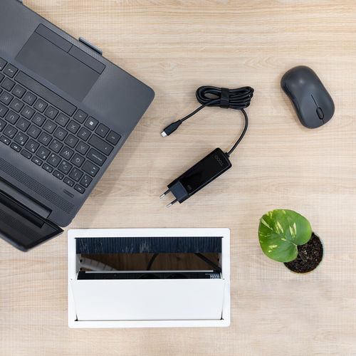 Cargador Tooq 100w Usb-C Pd Gan Para Portatil Negro | Quonty.com | TQLC-USBCGAN100PD-C