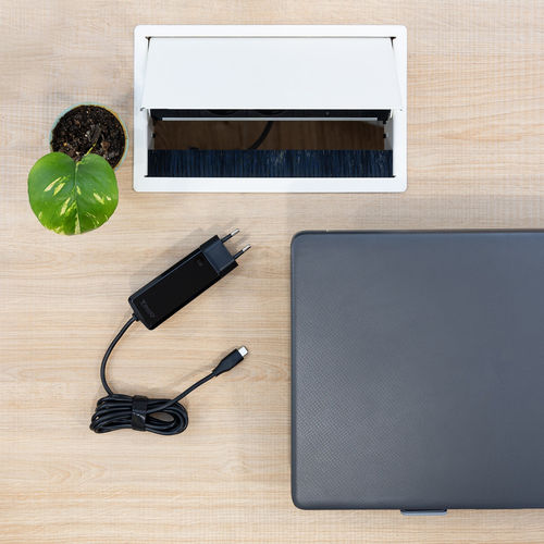 Cargador Tooq 65w Usb-C Pd Gan Para Portatil Negro | Quonty.com | TQLC-USBCGAN65PD-C