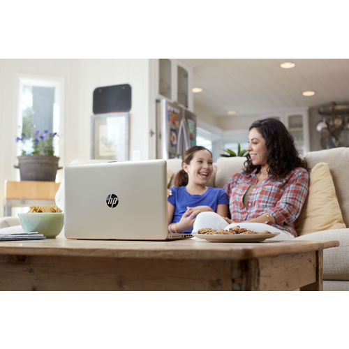 Portátil Hp 15-Bs154ns - I3-5005u 2ghz - 8gb Blanco | Quonty.com | 4RG65EA