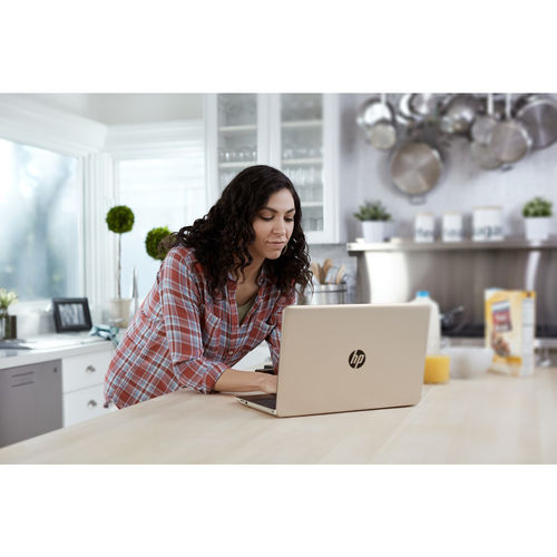 Portátil Hp 15-Bs524ns 1.6ghz 15.6&Quot; 4gb 128gb Ssd W10 Home | Quonty.com | 3LH64EA