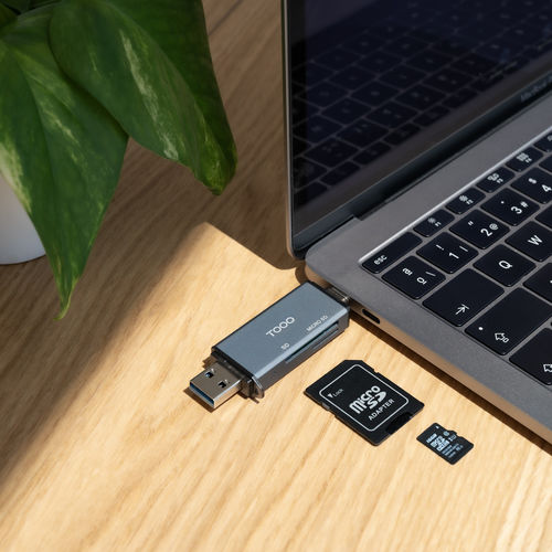 Lector Tarjetas Tooq Tqr-3001g Usb3.0/Usb-C Gris | Quonty.com | TQR-3001G