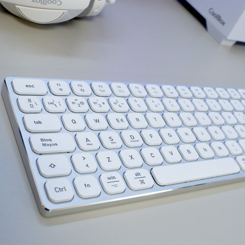 Teclado Coolbox Moonlight B431 Inalambrico Retroiluminado Blanco | Quonty.com | COO-TEW02-BKW